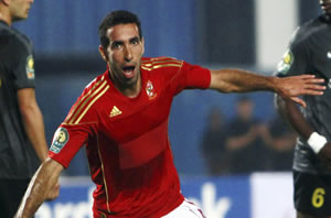 Mohamed Aboutrika Al Ahly Esperance Sportive Liga Champions Afrika 17Sep11 - AfricaSoccer.com Mohamed Aboutrika Al Ahly Esperance Sportive Liga Champions Afrika 17Sep11 Mohamed Aboutrika Al Ahly Esperance Sportive Liga Champions Afrika 17Sep11 AFRICAN CHAMPIONS LEAGUE FINAL O TO 0 AT HALF TIME AfricaSoccercom