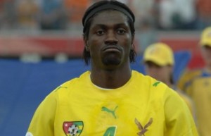 adebayor1 300x193 1 - AfricaSoccer.com adebayor1 300x193 1 adebayor1 300x193 1 CAN 2013 WHEN ADEBAYOR SCARES ALGERIA AfricaSoccercom