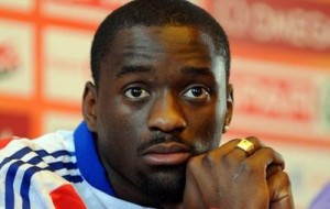 lire_aussi_sport24_491172_8296904_2_fre-FR-300x190 - AfricaSoccer.com lire aussi sport24 491172 8296904 2 fre FR 300x190 TAMGHO TRIAL POSTPONED AGAIN AfricaSoccercom