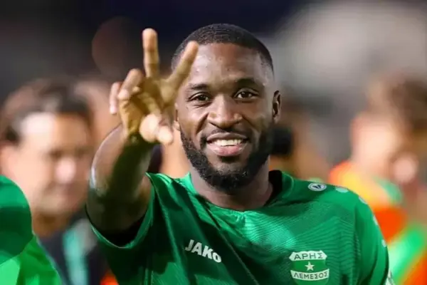 Gabonese winger Shavy Babicka nears Toulouse FC move amidst Saint-Étienne interest