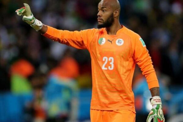Algeria national team adds Dhamak Goalkeeper Mustafa Zghaba following M'Bolhi's injury