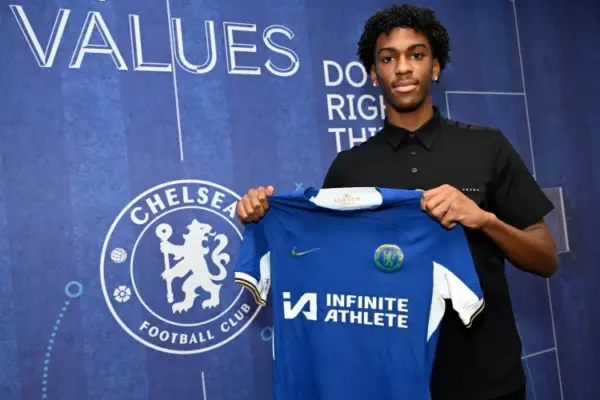 Rising star Josh-Kofi Acheampong commits to professional terms with Chelsea
