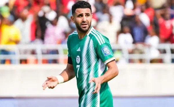 Riyad Mahrez handed over armband