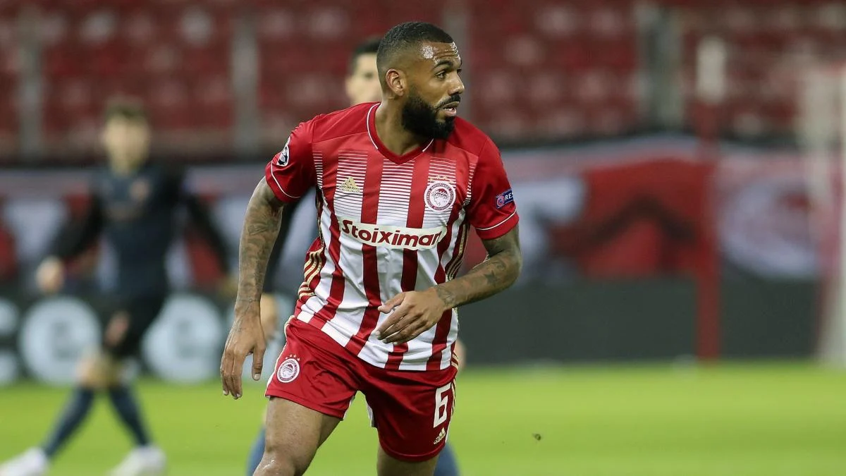 Sunderland pursues Yann M'Vila amidst Ligue 1 interest