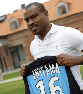 Et Une Doublure Pour Mickael Landreau Vincent Enyeama Le Gardien Nigerian 28981 W460 265x300 1