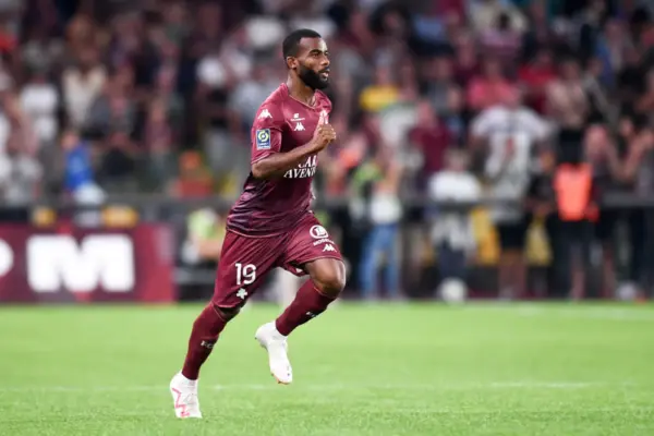 FC Metz bids farewell to Habib Maïga as he embarks on Hungarian journey with Ferencváros