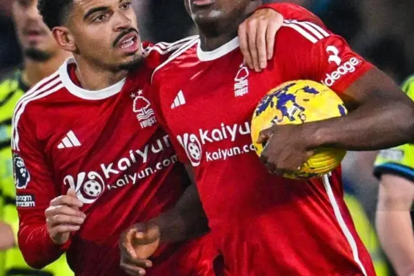 Nigerian striker Taiwo Awoniyi strikes late, narrowly misses salvaging point for Nottingham against Arsenal