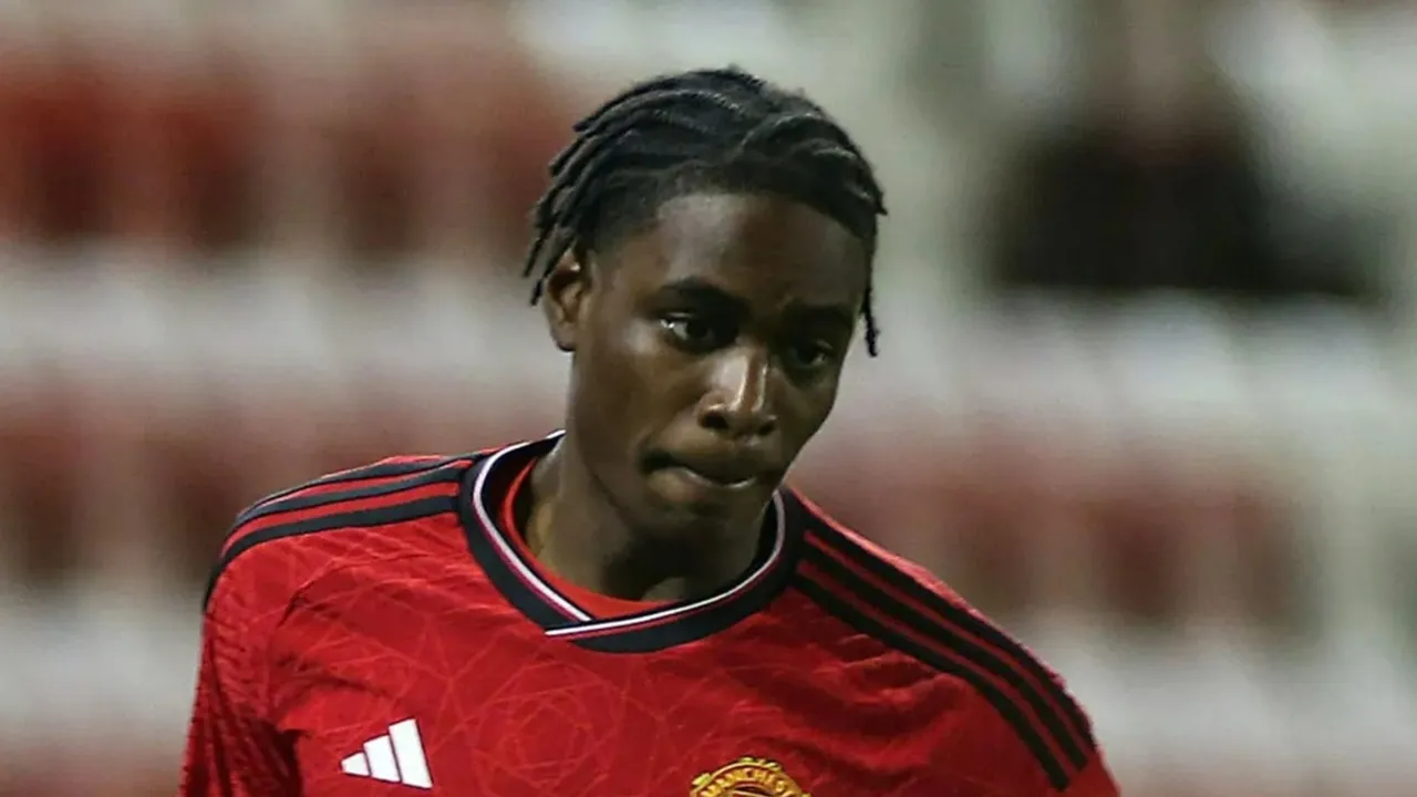 Young talent Habeeb Ogunneye graces Manchester United's FA Cup bench in debut senior team involvement