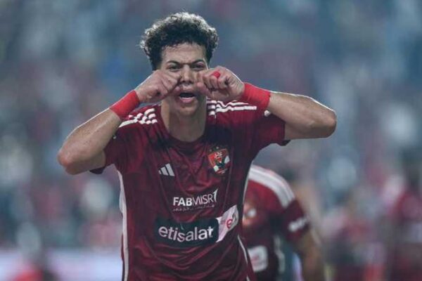 Emam Ashour showcases Ibrahimović and Ronaldo skills ahead of Al Ahly victory