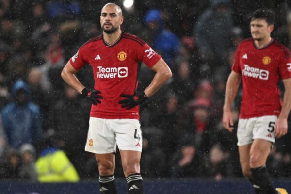 Manchester United's potential departure of Sofyan Amrabat raises concerns for Fiorentina