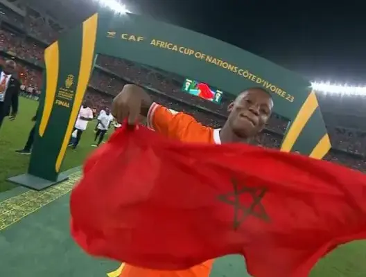 Ivory Coast players celebrate victory and thank Morocco in "Moroccan Banners"