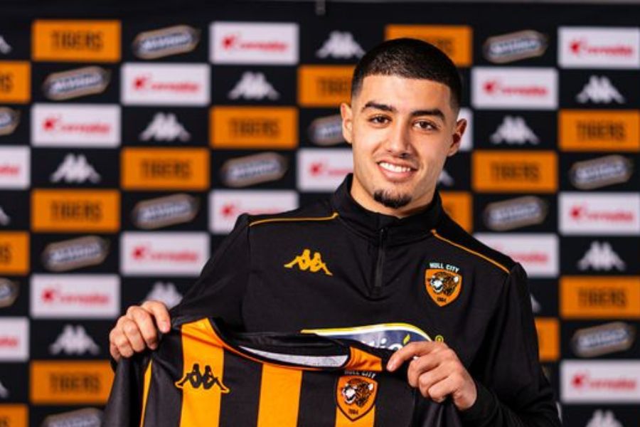 Moroccan forward Anass Zaroury secures loan move to Hull City from Burnley FC