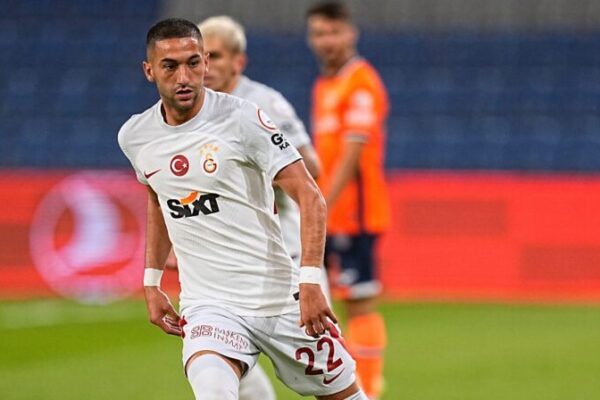 Galatasaray contemplates Al-Nassr's remarkable offer for Hakim Ziyech