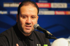  Maaloul une 300x196   MC ALGIERS NABIL MAÂLOUL DOESNT WANT IT   AfricaSoccercom