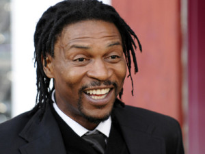 Rigobert-Song-Bahanag-300x225 - AfricaSoccer.com Rigobert Song Bahanag 300x225 2014 WORLD CUP DRAW RIGOBERT SONG LAUNCHES A COMPETITION AfricaSoccercom