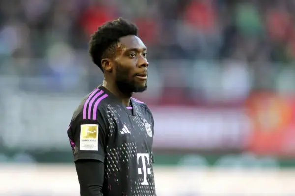  Alphonso Davies seeks substantial salary raise amid Real Madrid interest