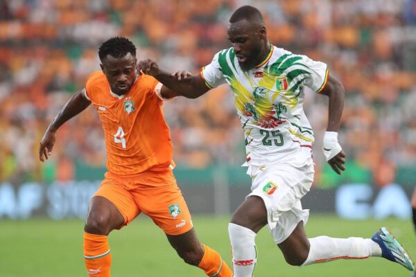 Ivory Coast stuns Mali with extraordinary last-second victory despite being ten men down