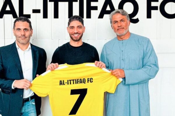 Achraf Lazaar inks two-year deal with Al Ittifaq FC in free agency move