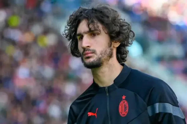 Algeria eyes Yacine Adli's talent amidst coaching transition