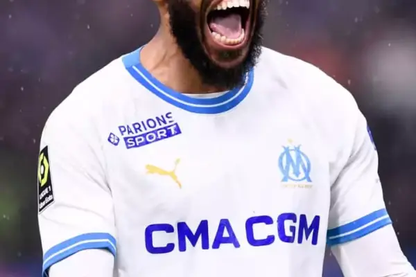 Clinical Aubameyang secures double with penalty in Marseille's victory over Montpellier