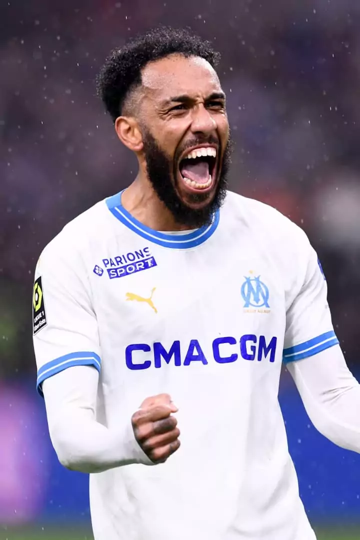 Clinical Aubameyang secures double with penalty in Marseille's victory over Montpellier
