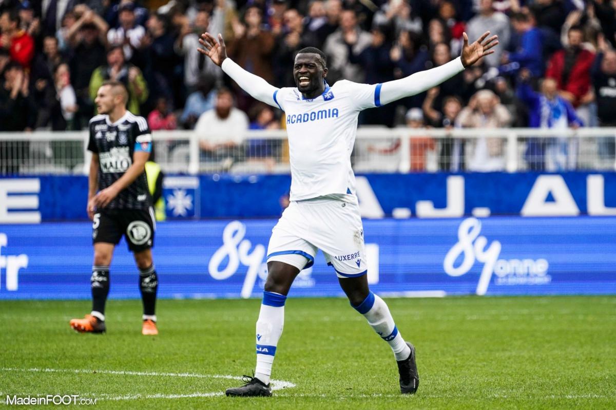 Mbaye  Niang