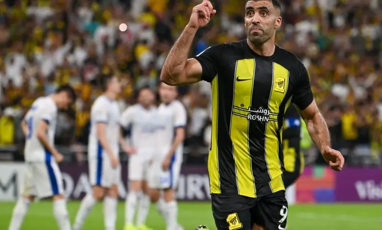 Abderrazak Hamdallah puzzles Moroccan fans with stellar performance