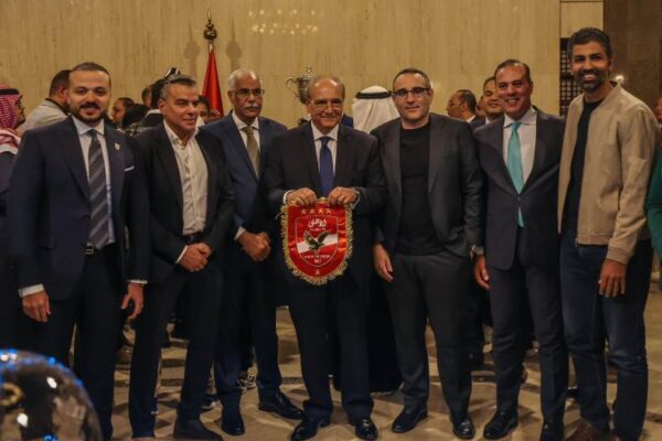 Al Ahly delegation presents club shield and flag to Egyptian ambassador in Saudi Arabia