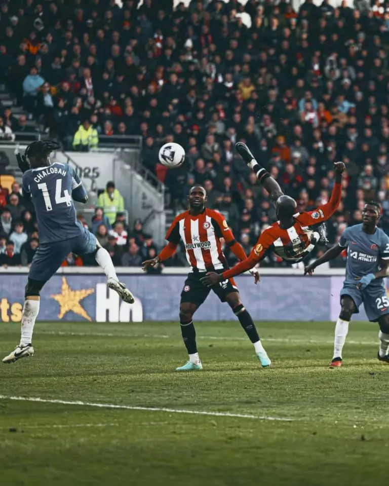 Yoane Wissa's acrobatic brilliance propels Brentford to a 2-1 lead against Chelsea