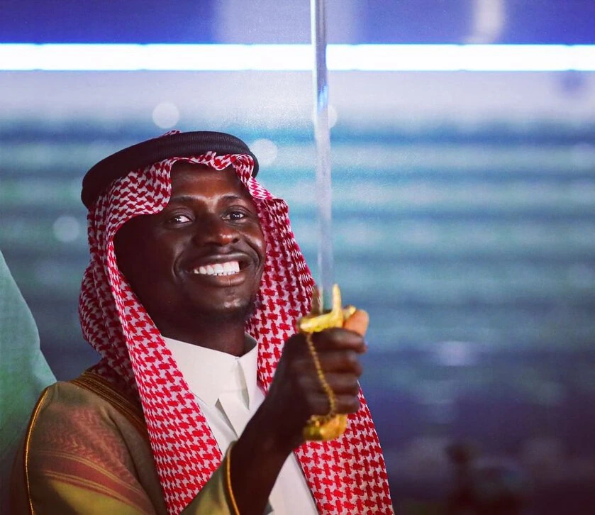 Sadio Mané set to make debut appearance for Bourges Foot 18