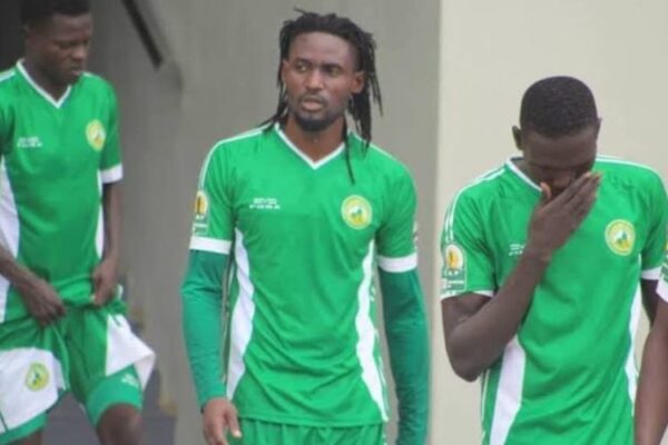 USM Oujda engages in contract talks to retain defensive maestro Aurélien Etamé Ngombé