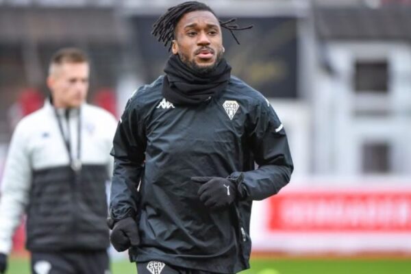 Standard de Liège faces crucial decision on Souleyman Doumbia's future