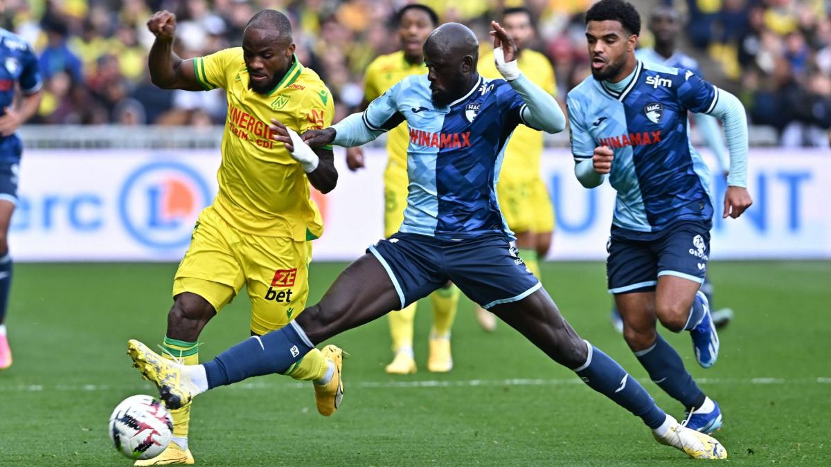Abdoulaye Toure 6607efe3507b5