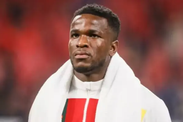 Nîmes Olympique's goalkeeper Woes: Fabrice Ondoa's struggles deepen