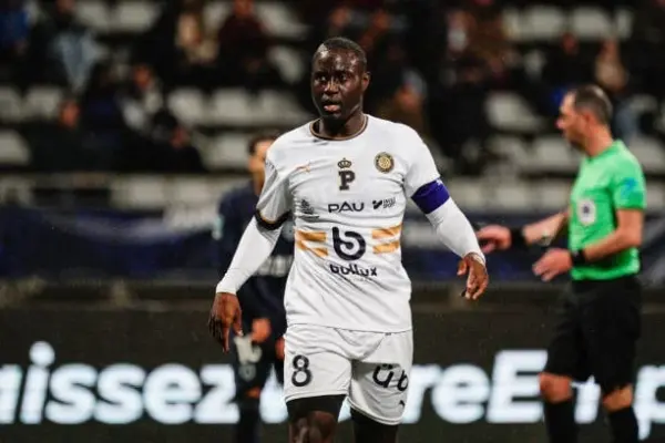 Pau secures victory against Concarneau in Ligue 2 clash