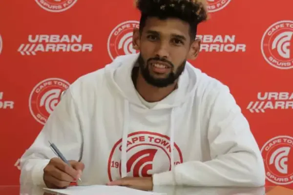 Cape Town Spurs bolsters defense with Denwin Farmer signing