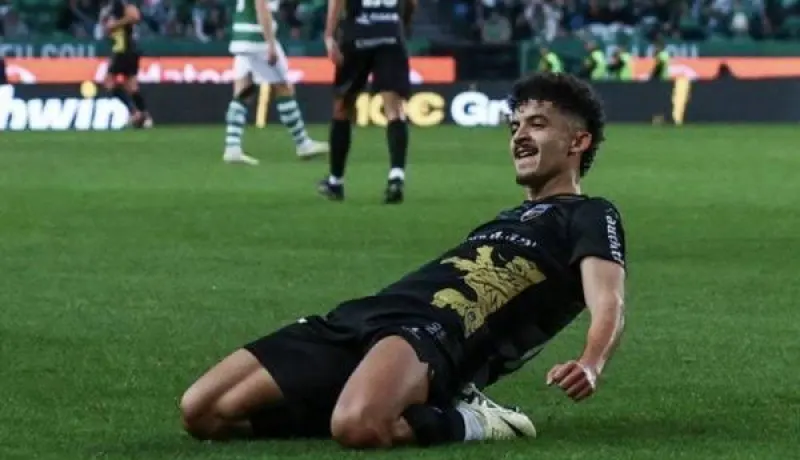 Bashir Belloumi strikes stunning goal against Sporting Lisbon
