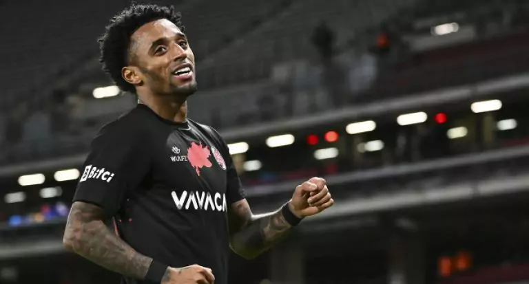 Ryan Mendes propels Fatih Karagümrük to victory over Fenerbahçe