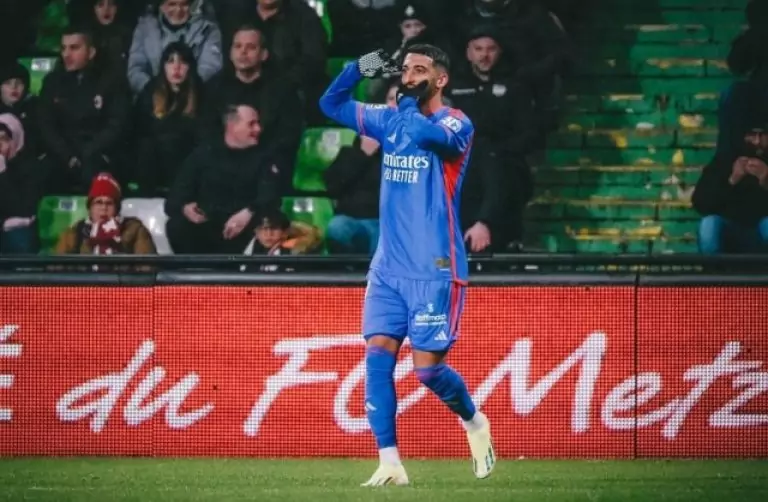 Saïd Benrahma Shines as Olympique Lyonnais Soars in Ligue 1 Revival
