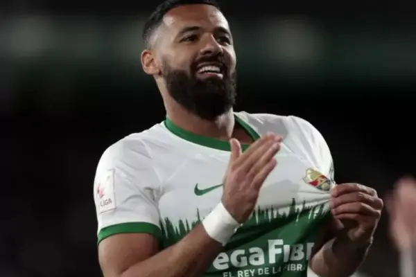 Elche's Mourad El Ghezouani clinches victory against Sporting Gijon in Liga 2 encounter