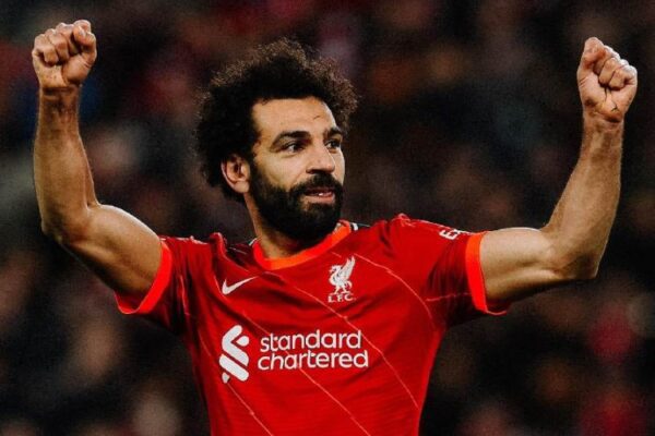 Liverpool's Mohamed Salah in talks with club management amid transfer speculations