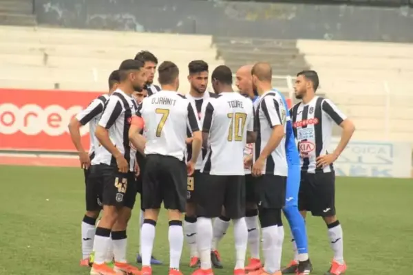 CR Belouizdad faces Entente de Sétif in Algerian Ligue 1 showdown