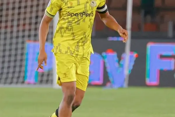 Young Africans in talks with Bakari Mwamnyeto over contract renewal