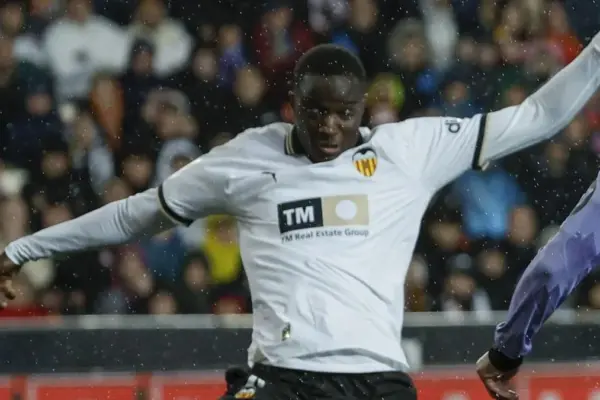 Valencia's Mouctar Diakhaby to undergo further surgery following knee operation