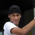 ENGLAND: SNAGGED BY SUNDERLAND, MANCHESTER CITY MOVES AWAY FROM THE TITLE! VIDEO