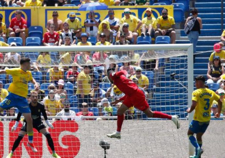 Youssef En-Nesyri nears landmark as Sevilla FC's legendary goal-scorers beckon