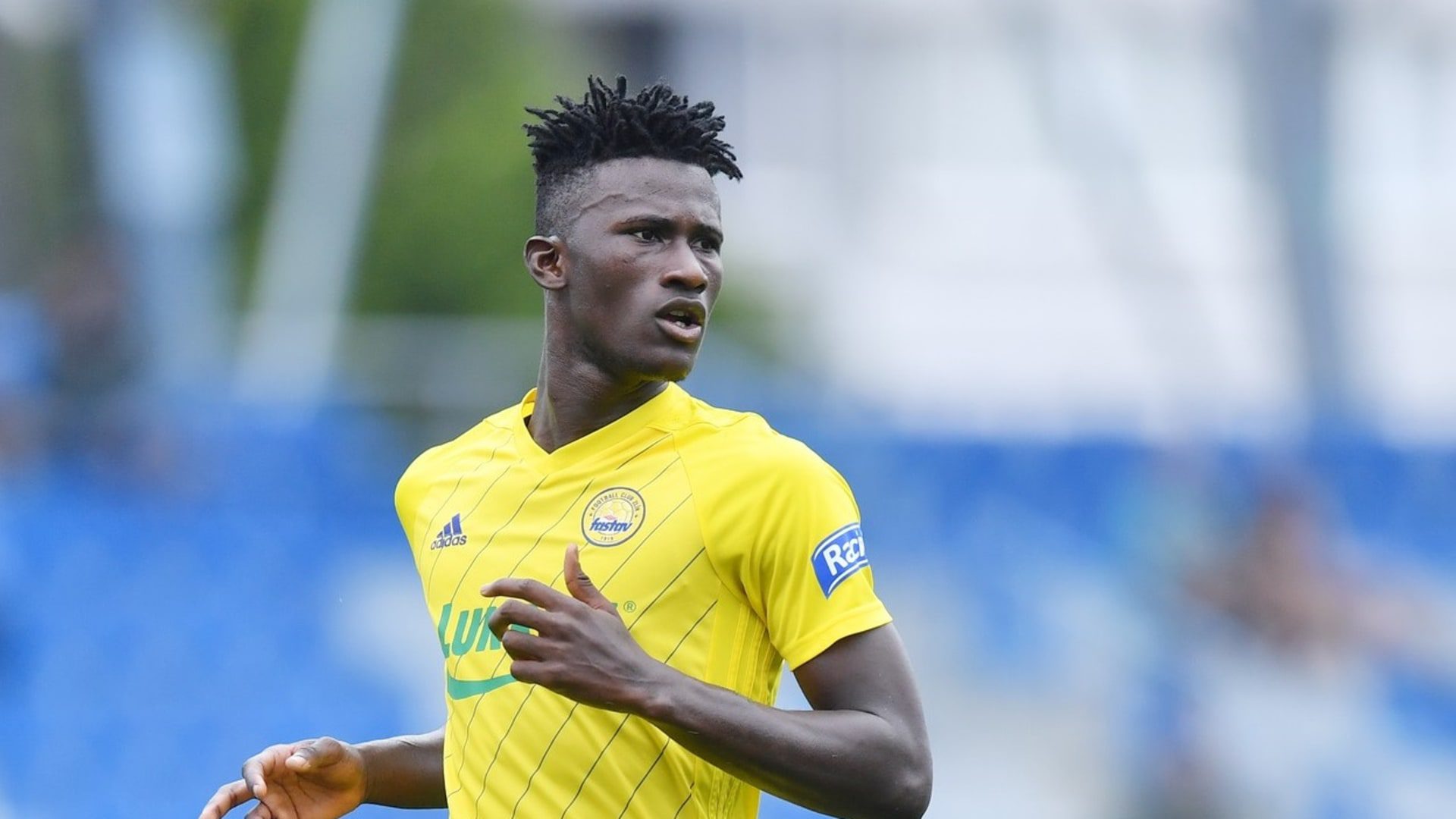 **Headline:** Montpellier Enters Race for Guinean Midfielder Cheick Condé Amid European Interest