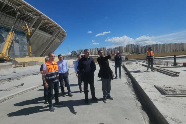 Minister Belaribi inspects El Deyara stadium project following night visit