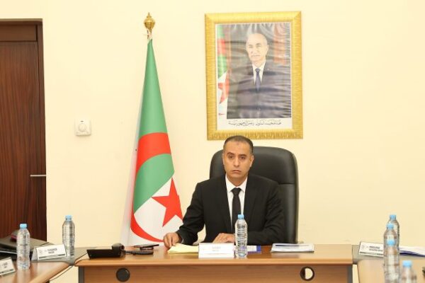 Algerian football federation president delivers vital message to referees