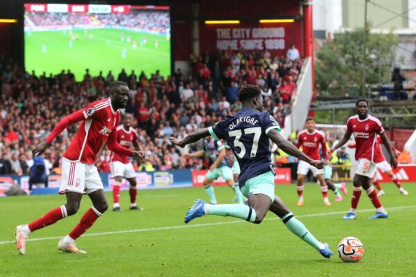 Wigan Athletic secure season-long loan for Brentford midfielder Michael Olakigbe